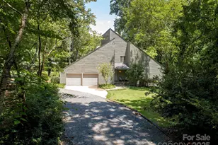 10401 Andiron Dr, Matthews, NC 28105 - Photo 2