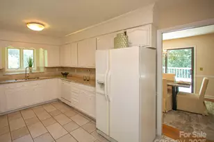 10401 Andiron Dr, Matthews, NC 28105 - Photo 12