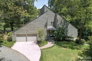 10401 Andiron Dr, Matthews, NC 28105 - Photo 2