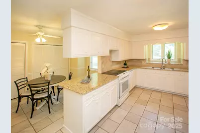 10401 Andiron Drive, Matthews, NC 28105 - Photo 14