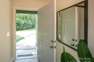 10401 Andiron Dr, Matthews, NC 28105 - Photo 4