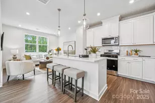 9404 Munsing Dr, Charlotte, NC 28269 - Photo 2