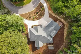 225 Henry's Glen Dr, Morganton, NC 28655 - Photo 4