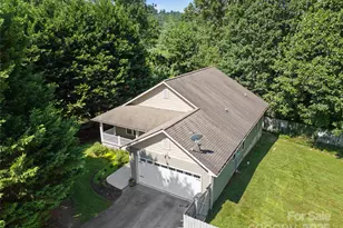 690 Mountain Rd, Hendersonville, NC 28791 - Photo 4