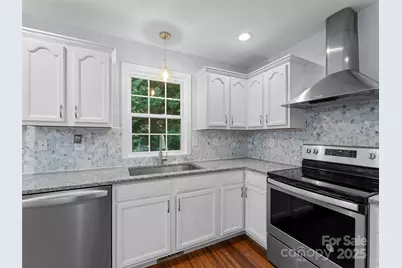 690 Mountain Road, Hendersonville, NC 28791 - Photo 10