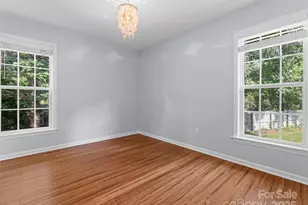 690 Mountain Rd, Hendersonville, NC 28791 - Photo 18