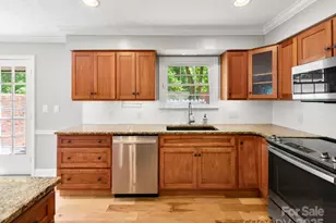 1411 Kensington Rd, Hendersonville, NC 28791 - Photo 16