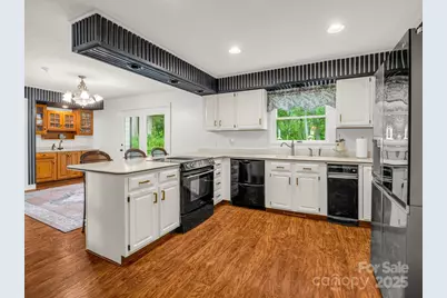 213 Raintree Drive, Hendersonville, NC 28791 - Photo 14