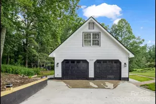 213 Raintree Dr, Hendersonville, NC 28791 - Photo 4