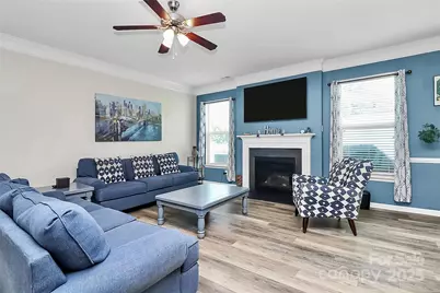 204 Kingston Drive, Mount Holly, NC 28120 - Photo 6