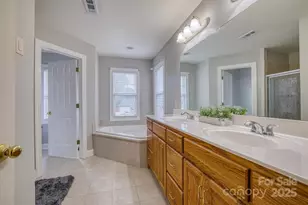 2640 Ironwood Dr, Hickory, NC 28602 - Photo 24