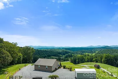 1045 & 1047 Graham Road, Marshall, NC 28753 - Photo 32