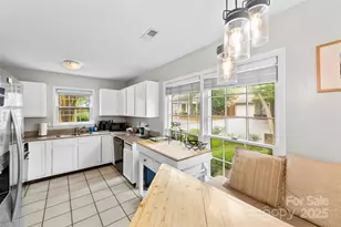 804 Bradford Woods Dr, Charlotte, NC 28209 - Photo 4