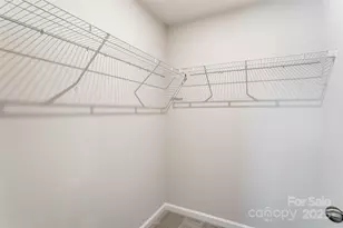 3916 Cheyney Park Dr, Charlotte, NC 28269 - Photo 32