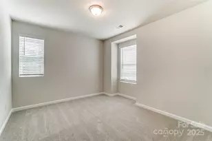 3916 Cheyney Park Dr, Charlotte, NC 28269 - Photo 38