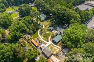 9032 Boyd Dr, Matthews, NC 28105 - Photo 2