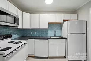 1412 Wembley Dr, Charlotte, NC 28205 - Photo 6