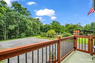 61 Overbrook Dr, Saluda, NC 28773 - Photo 28