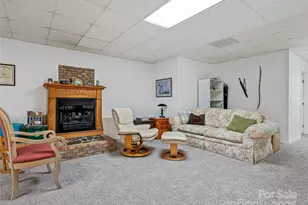 808 Old Fort Rd, Fairview, NC 28730 - Photo 28