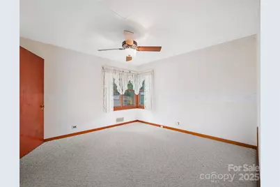 12 Robertson Street, Burnsville, NC 28714 - Photo 18