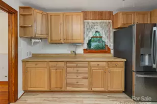 12 Robertson St, Burnsville, NC 28714 - Photo 12