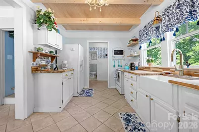 1231 Caldwell Place NW, Lenoir, NC 28645 - Photo 16