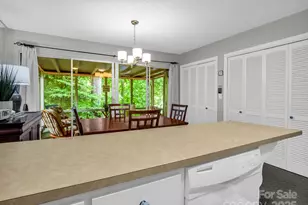 140 W Lake Dr, Lake Lure, NC 28746 - Photo 10