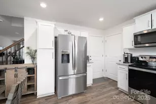 40 Malcolm Ct, Candler, NC 28715 - Photo 8