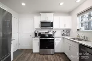 40 Malcolm Ct, Candler, NC 28715 - Photo 6