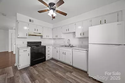 4902 Spring Lake Drive #D, Charlotte, NC 28212 - Photo 8