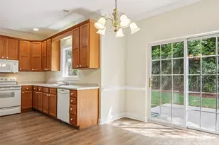 888 W Pointe Dr, Asheville, NC 28806 - Photo 14