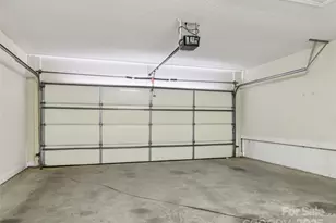 888 W Pointe Dr, Asheville, NC 28806 - Photo 32