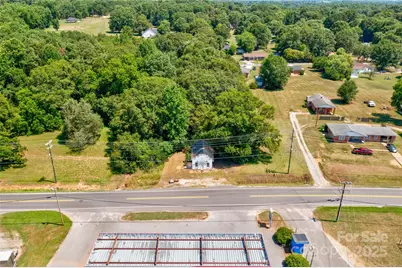 231 E College Avenue, Boiling Springs, NC 28152 - Photo 4