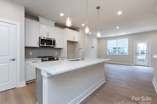 7008 Impulse Ct, Charlotte, NC 28205 - Photo 2