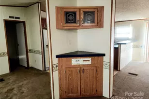 933 Osteen Rd, York, SC 29745 - Photo 8