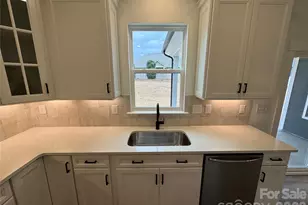 1320 Knob Crk Dr, Gastonia, NC 28054 - Photo 12