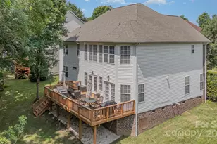 10929 Valley Spring Dr, Charlotte, NC 28277 - Photo 36