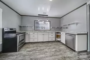 910 Gibbons St, Gastonia, NC 28052 - Photo 8