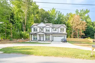 4218 Enoch Dr, Charlotte, NC 28269 - Photo 2