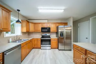 145 Jeter Mountain Rd, Hendersonville, NC 28739 - Photo 12