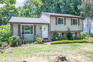 1216 Ogden Pl, Charlotte, NC 28213 - Photo 2