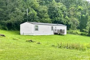 492 Chestnut Mountain Rd, Spruce Pine, NC 28777 - Photo 18