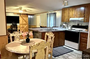 492 Chestnut Mountain Rd, Spruce Pine, NC 28777 - Photo 10