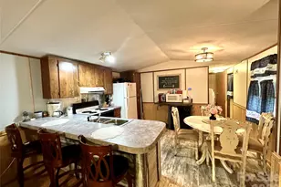 492 Chestnut Mountain Rd, Spruce Pine, NC 28777 - Photo 12