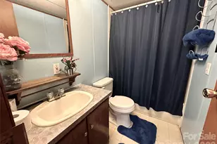 492 Chestnut Mountain Rd, Spruce Pine, NC 28777 - Photo 16