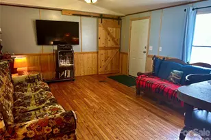 492 Chestnut Mountain Rd, Spruce Pine, NC 28777 - Photo 6