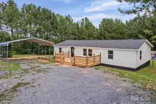 147 Xienghone Rd, Mount Gilead, NC 27306 - Photo 2