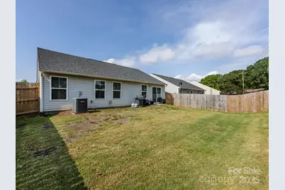 4231 Mackinnon Drive, Charlotte, NC 28214 - Photo 34