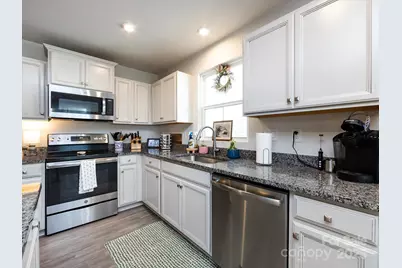 4231 Mackinnon Drive, Charlotte, NC 28214 - Photo 16