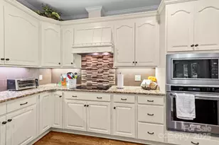 4080 Barbrick St, Sherrills Ford, NC 28673 - Photo 16